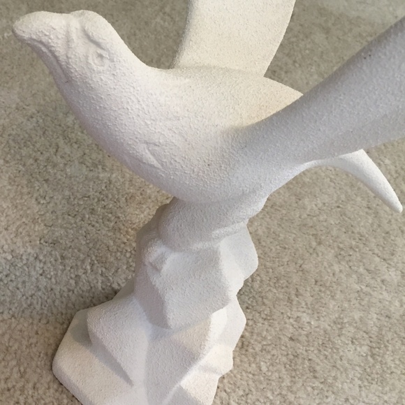 Collectible Royal Haegar Hawk Bird Pottery Statue - Picture 3 of 7